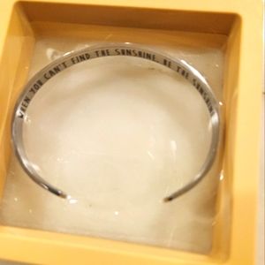 Sunshine theme wine/beverage cup w inspirational bracelet